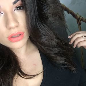 Meet your Posher, Chrystal